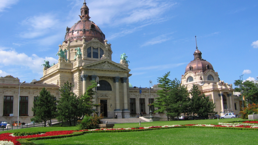 Széchenyi thermal bath