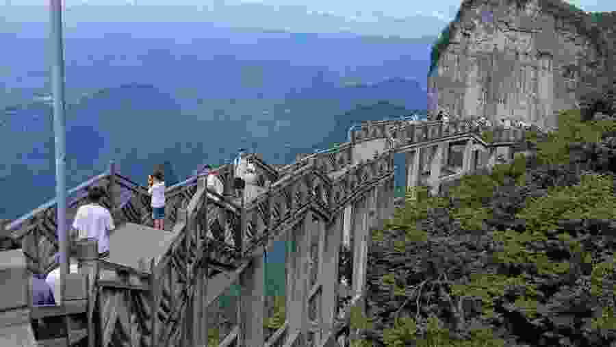 Zhangjiajie Tour To Tianmen Mountain