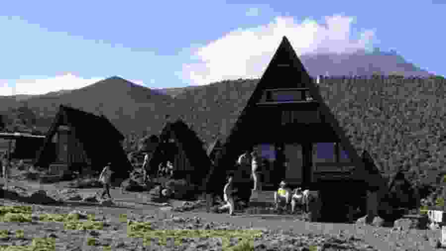 Huts on the en route to Uhuru Peak