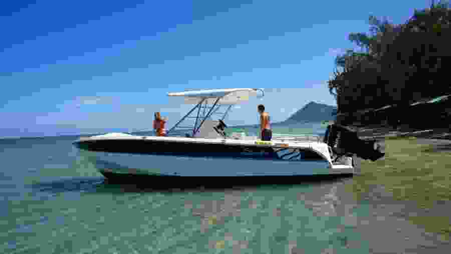 5 Island Speed Boat Tour in Mauritius