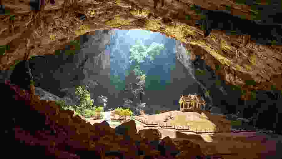 Phraya Nakhon Cave