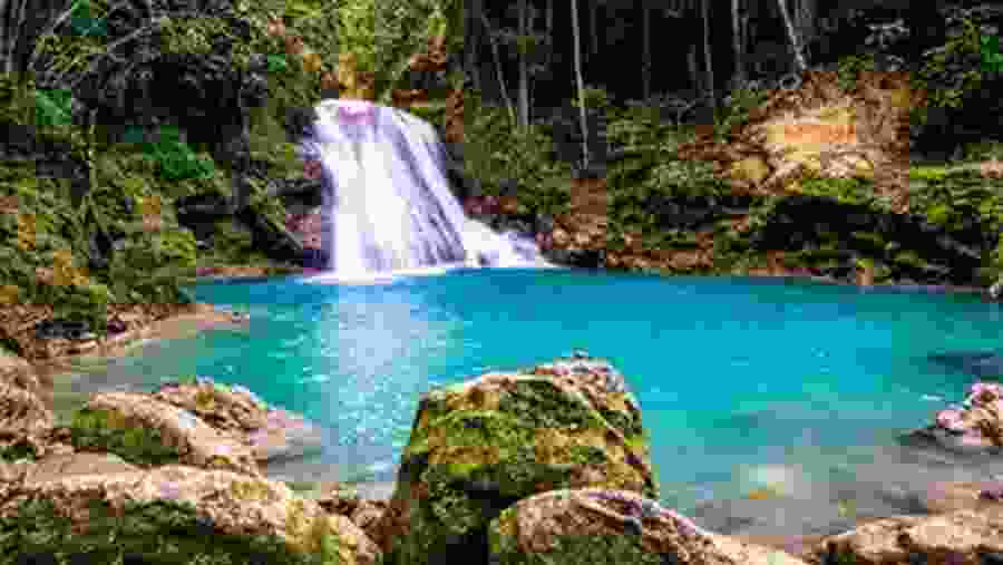 Ocho Rios, Blue Hole Waterfall