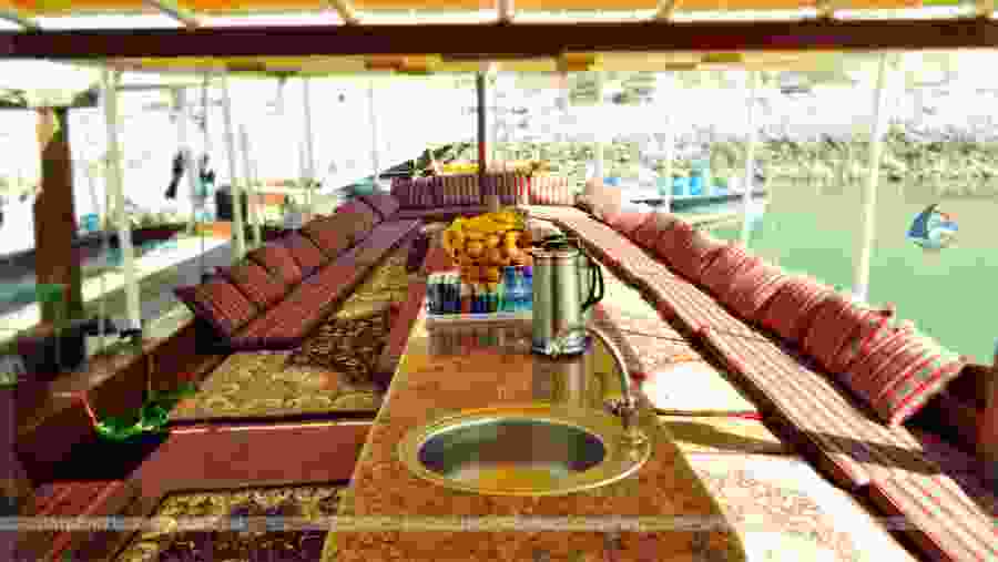 An overview of the dhow