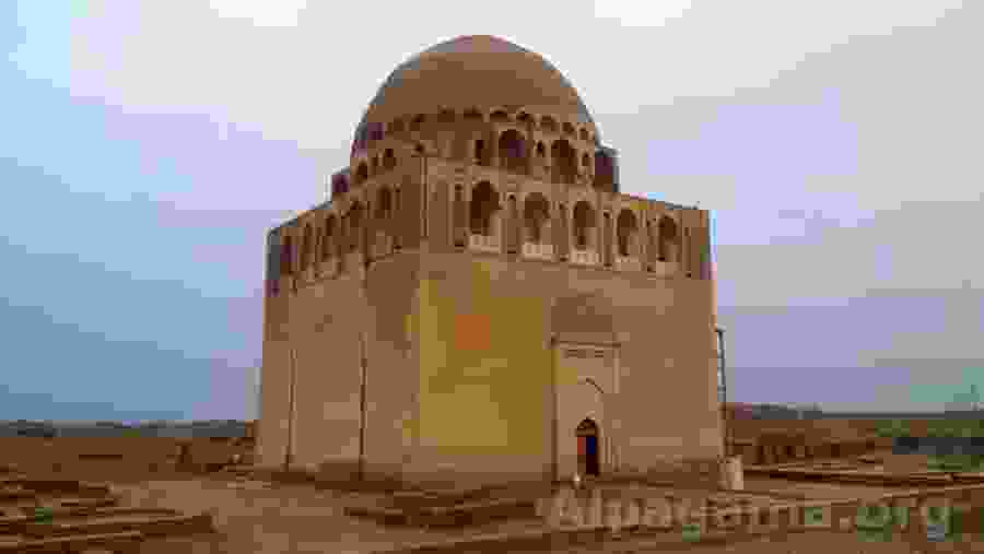 Turkmenistan Desert And Historical Sites Tour