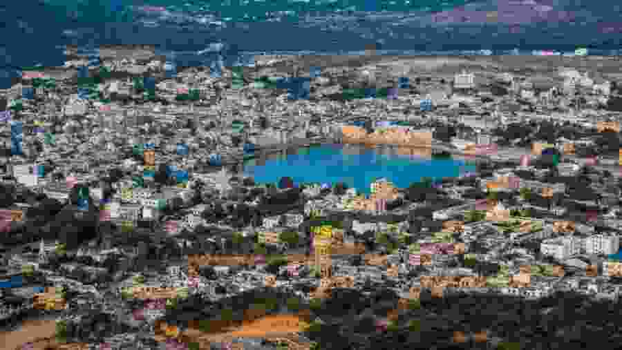 See the magnificent Pushkar Lake