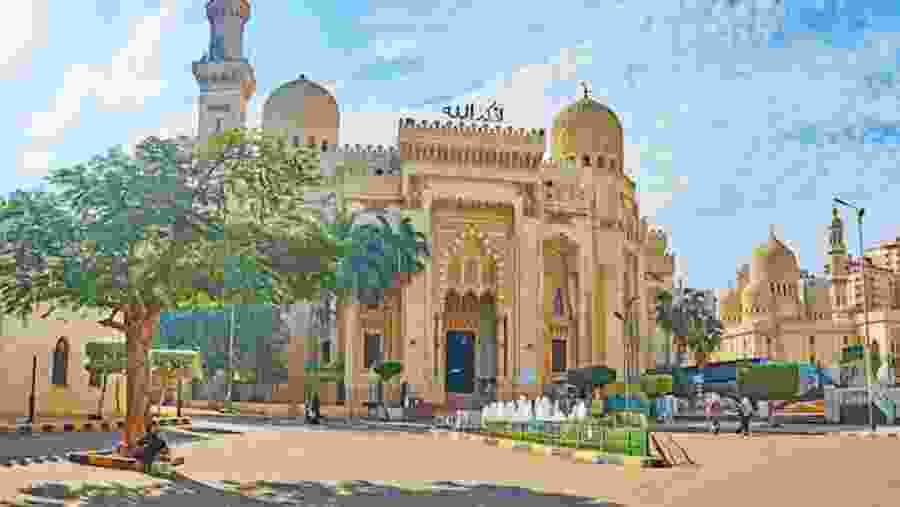 Visit the Exquisite Abbo Elabbas Mosque