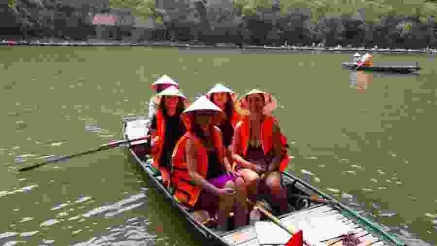 Hoa Lu Boating