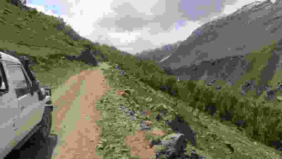 Drive across the terrains of Tajakistan