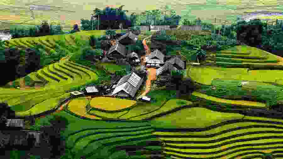 Black Hmong village