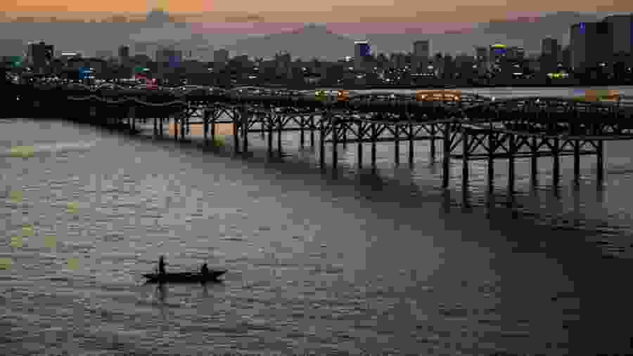 Enjoy the city at night