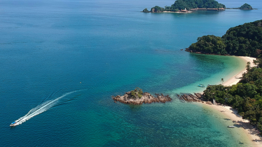 Expedition through the Yucatan Peninsula