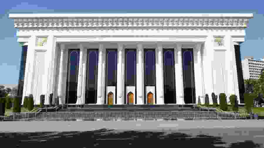 Walk past some of the most significant buildings in Tashkent