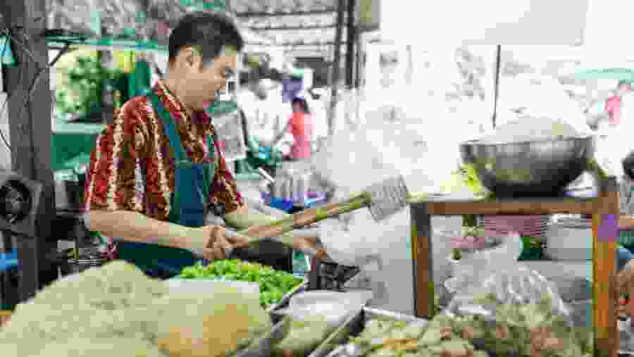 Thai food in Talat Phlu