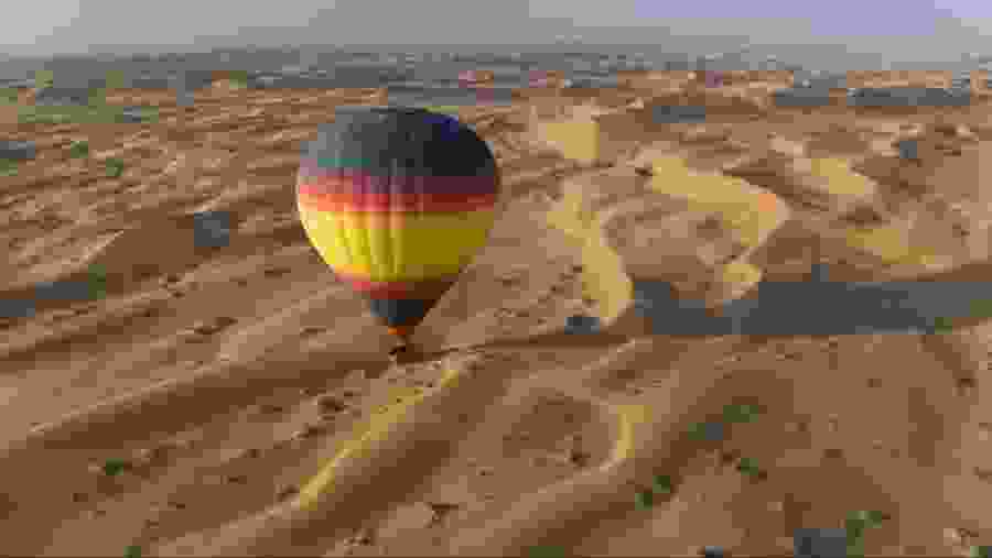 Balloon stop in Dubai