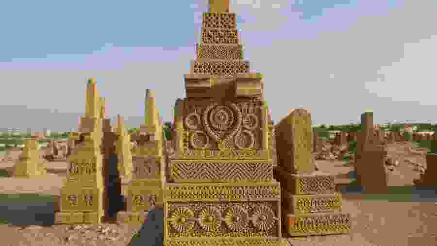 Admire the Sandstone Tombs of Chaukhandi