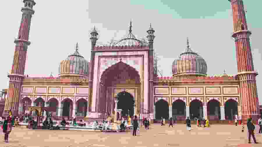 Admire the beautiful Jama Masjid