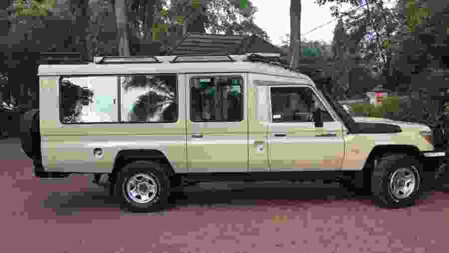 AFRICA NATURAL TOURS SAFARI TANZANIA SERENGETI NGORONGORO