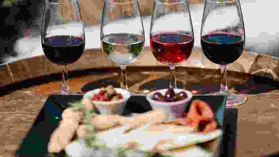 Taste exquisite wines of Santorini