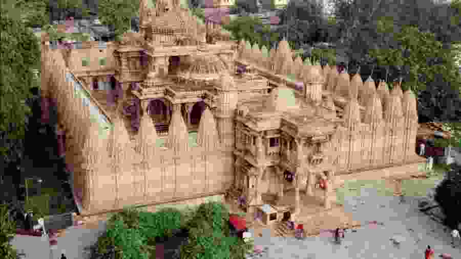 Hutheesing Jain Temple