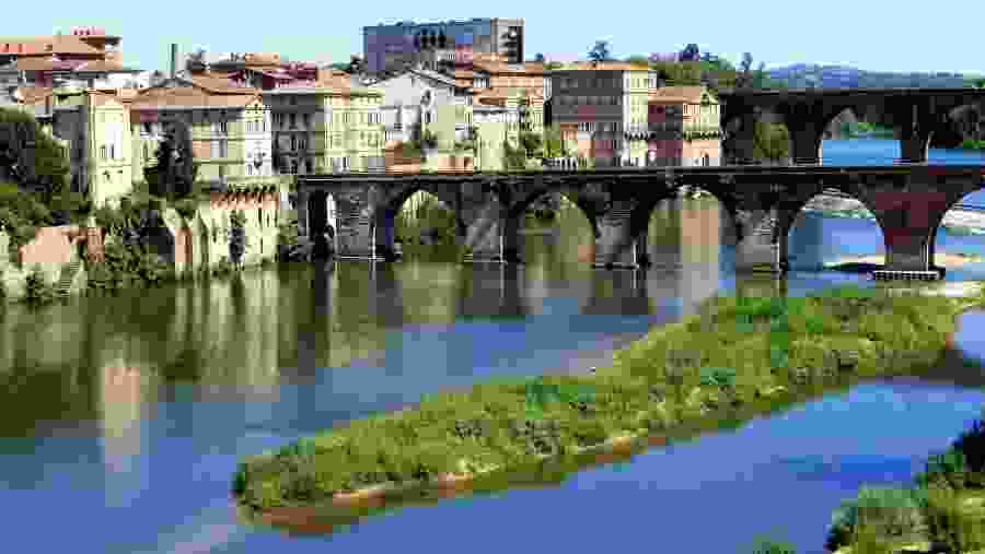 Explore the city of Albi in France