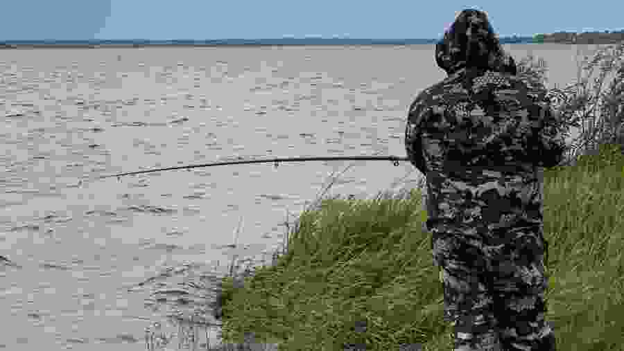 Traveller fishing
