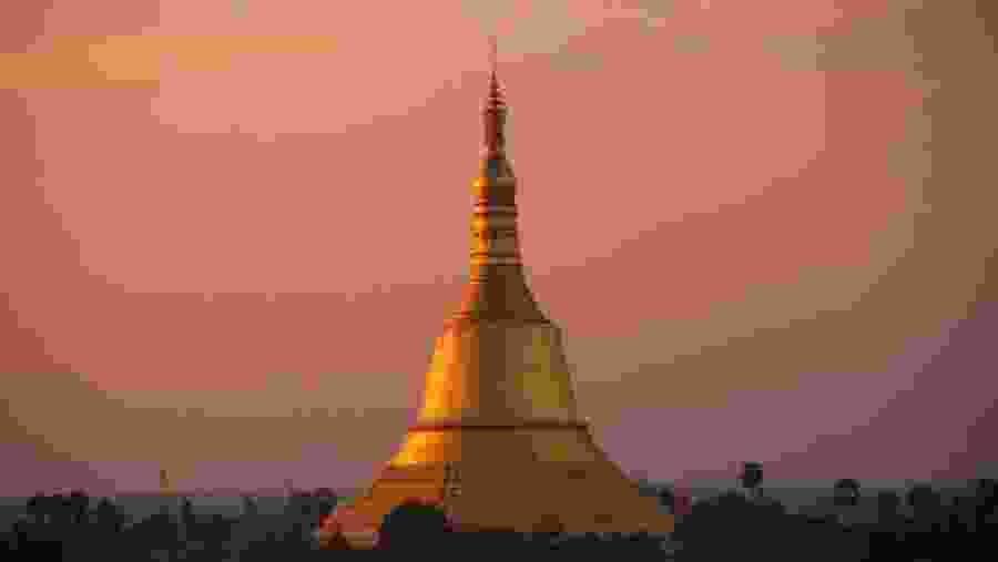 Shwe Maw Daw Pagoda, Bago