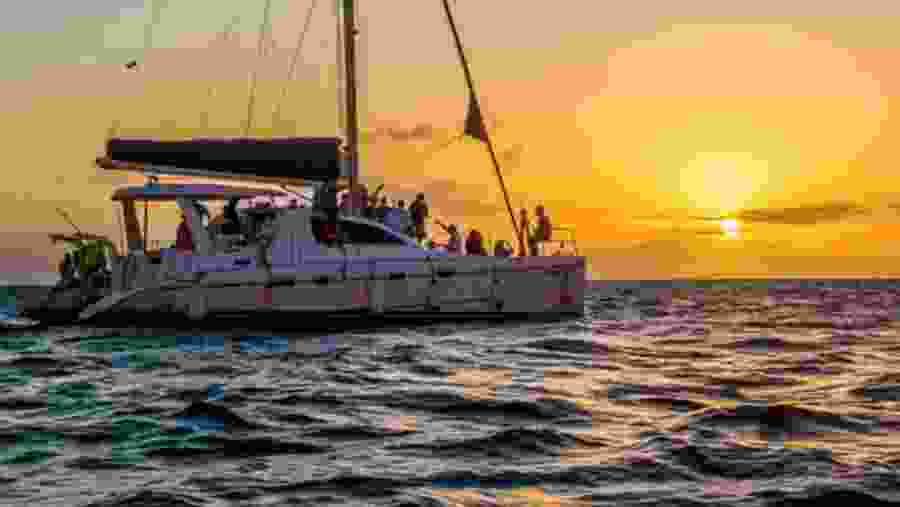 Sailing in Indian Oceans