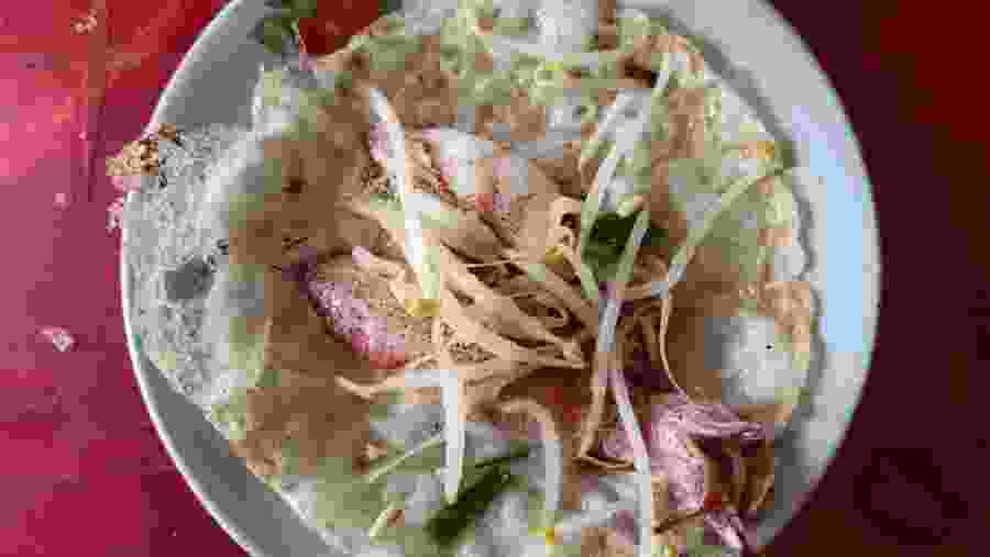 Sunrise tour on Chuon lagoon