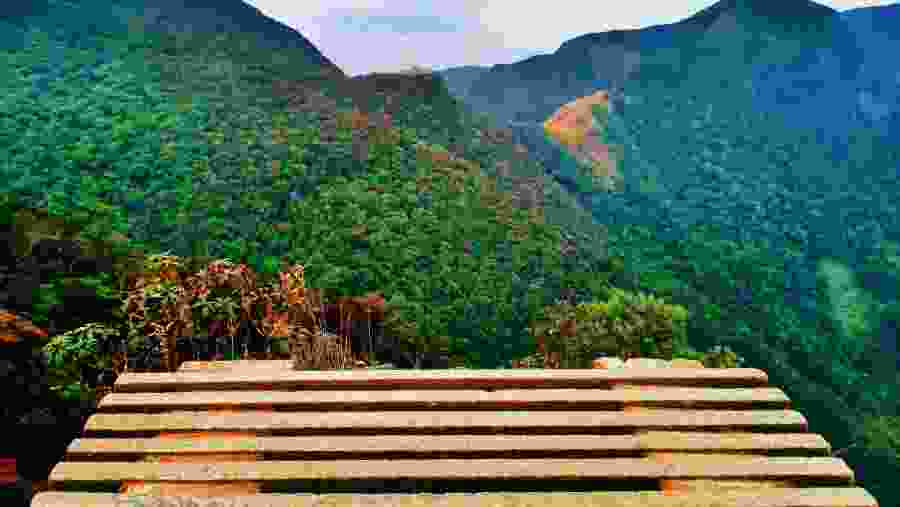 Hike to the World's End