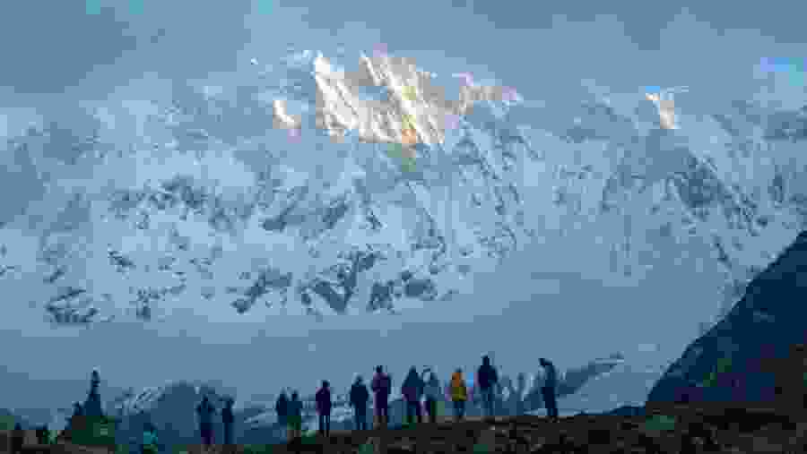 See the Beautiful High Mountains