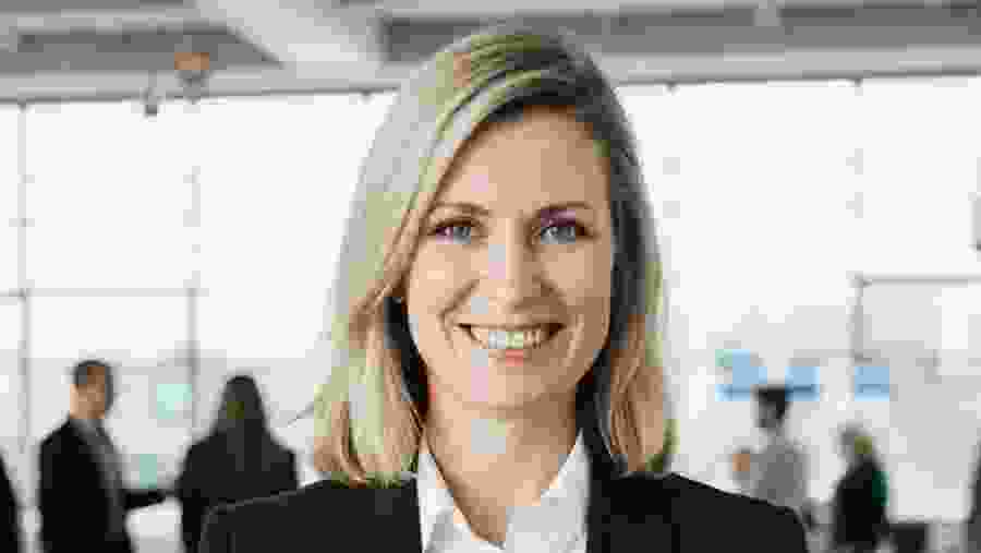 Private transfer from Charles de Gaulle Airport to Paris