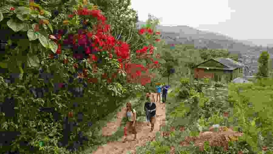 Dhading Besi, Nepal