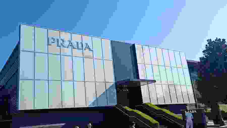 Prada Outlet