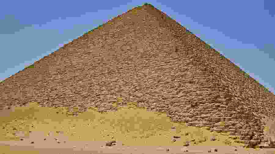 Go to the site of the Red Pyramid in Dahshur