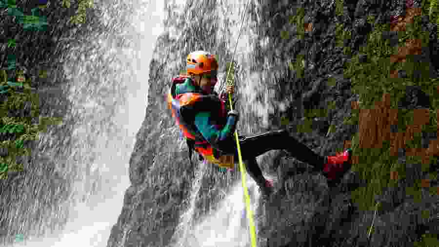 Batismo de Canyoning na ilha de São Jorge