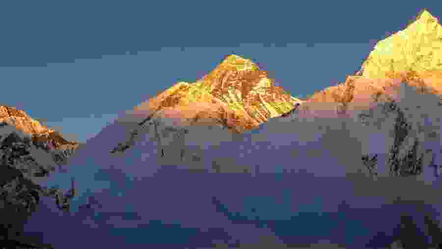 Witness a beautiful sunrise at Kala Patthar in Nepal