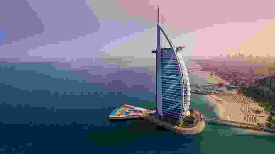 Visit the Exquisite 7-star Burj Al Arab
