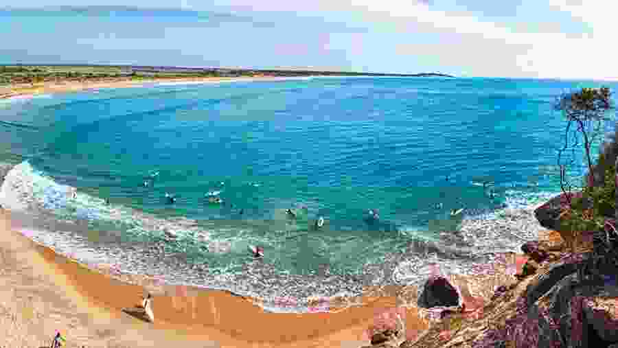 Surfing in Arugam Bay