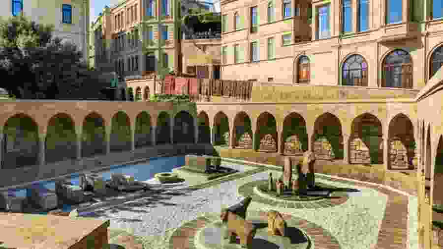 Go to the Carvansarai Old city