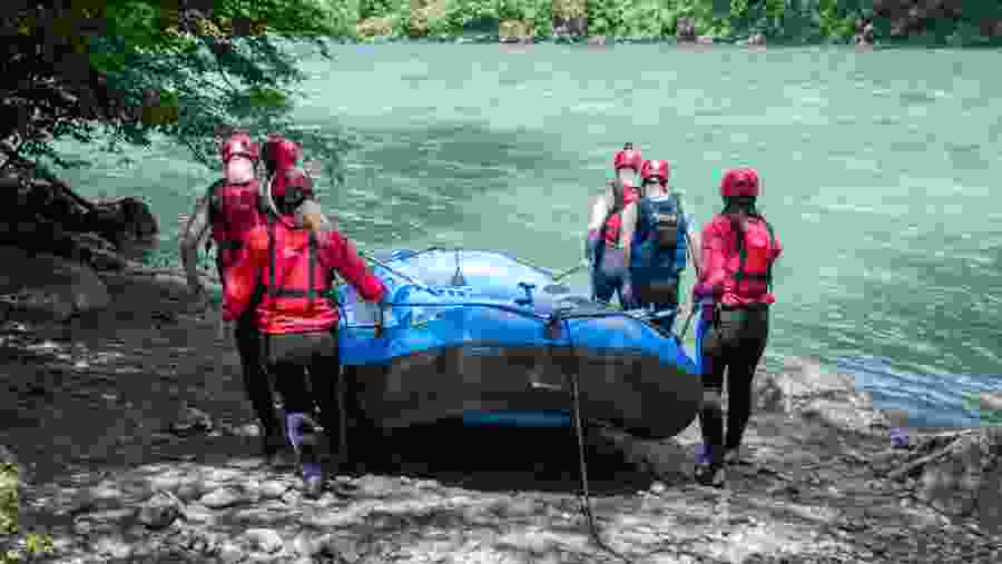 Experience Tara Rafting