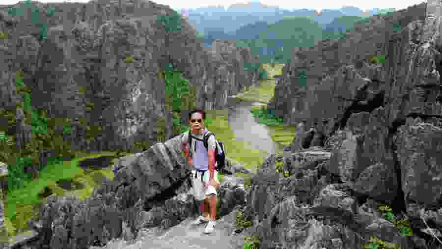 Climb to the top of the Dragon Mountain