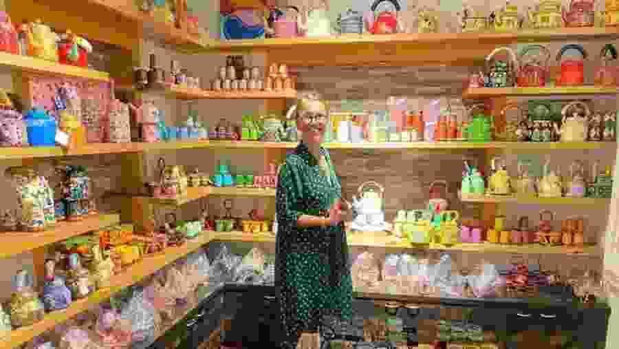 Shopping Antiques