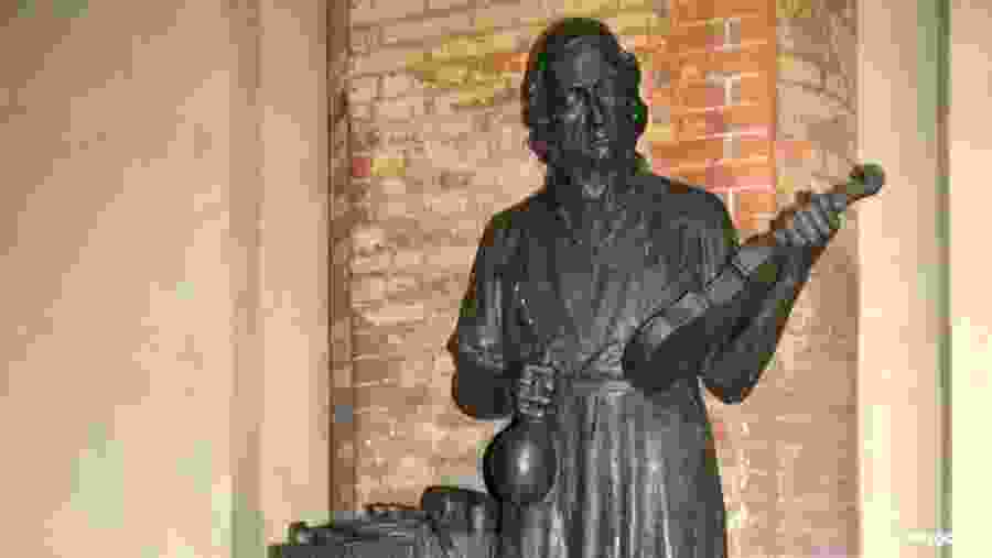 Cremona walking tour