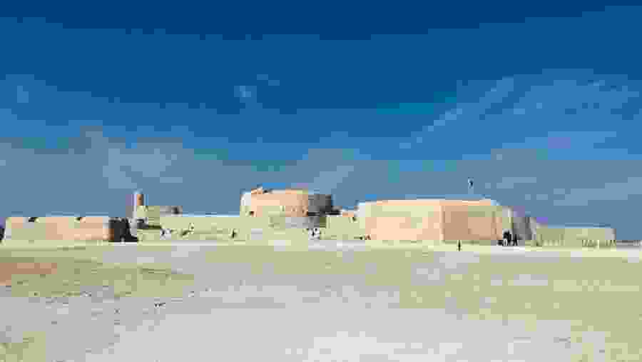 Explore the old ruins and monuments in Manama and Muharraq