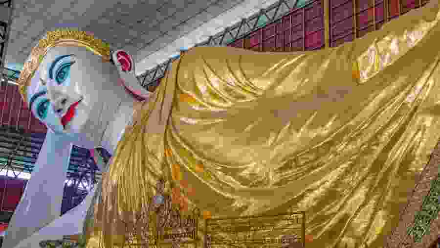 Chaukhtatgyi Buddha Temple