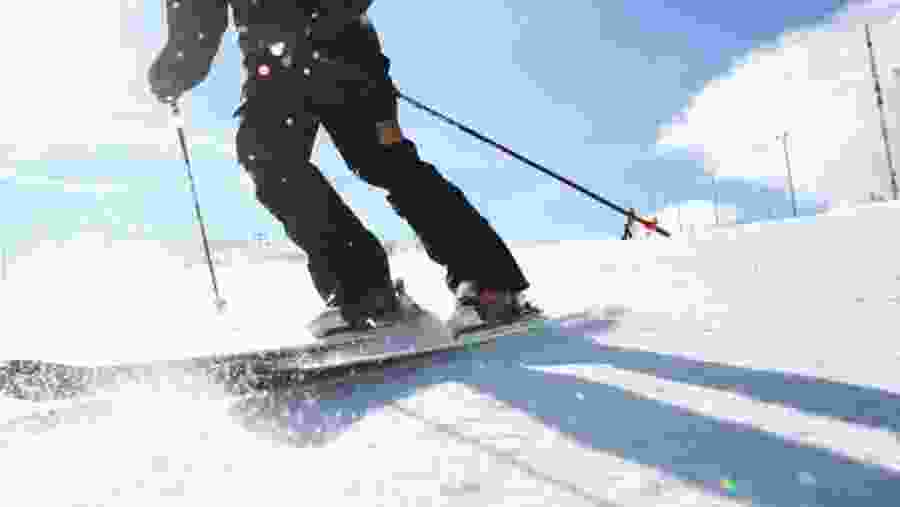 Skiing in Slalom