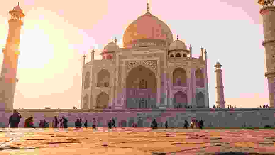 Stroll around the iconic Taj Mahal