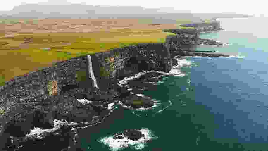Dramatic cliffs along the Reykjanes Peninsula