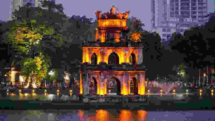 Hoàn Kiếm Lake