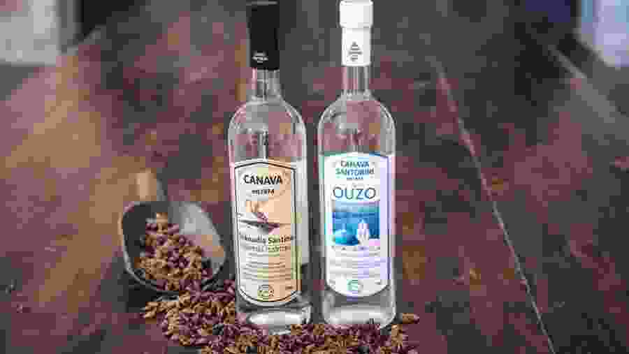 Enjoy Ouzo in Santorini